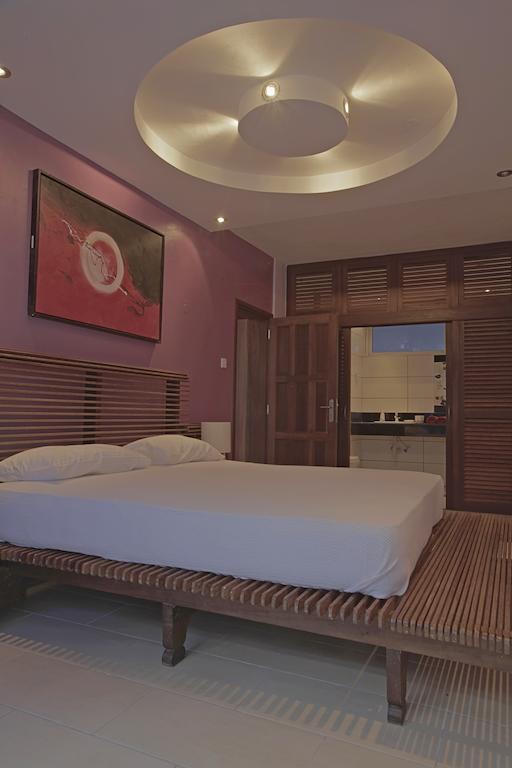 Cowrie Shell Beach Apartments Official Bamburi Exteriér fotografie