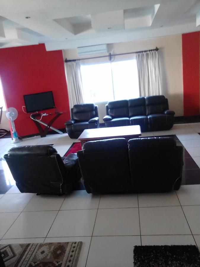 Cowrie Shell Beach Apartments Official Bamburi Exteriér fotografie